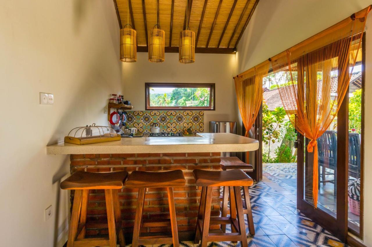 Villa Gayatri Hidden Oasis 아메드 외부 사진