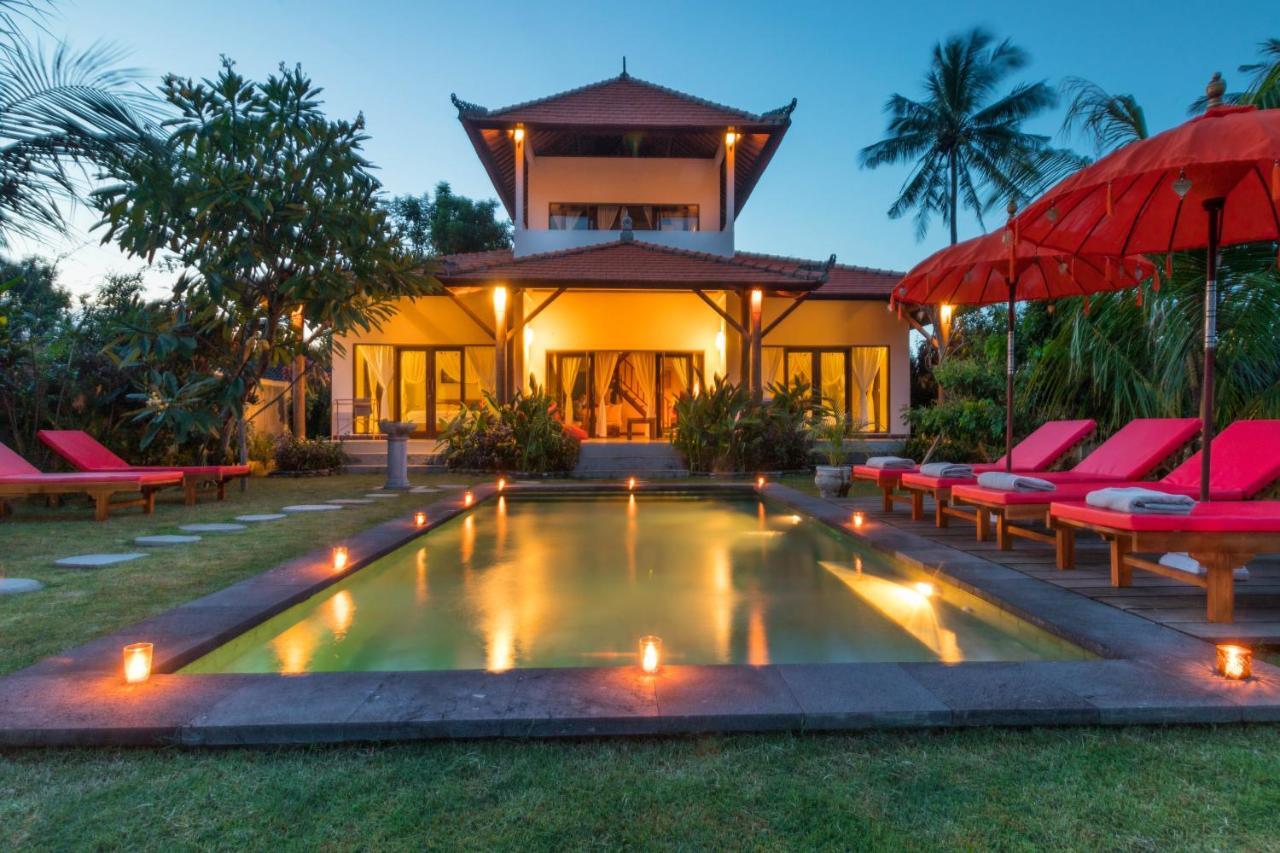 Villa Gayatri Hidden Oasis 아메드 외부 사진
